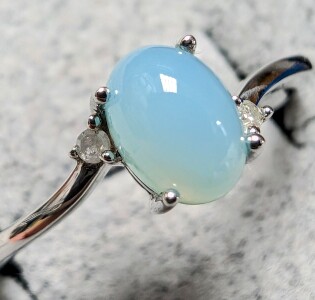 Silver Cahlcdony & Diamond Ring Approx. 0.02ct