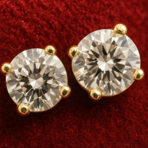 14K Lab Diamond Earring Approx. 1.82ct