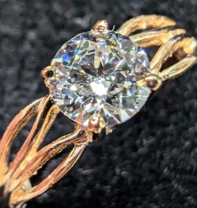 10K Lab Diamond Ring Approx. 0.6ct