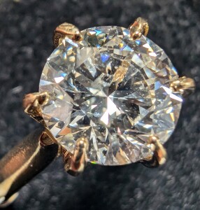 10K 3.8G Lab Diamond 2.7Ct + 0.38Ct Ring
