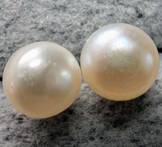 Silver Freshwater Pearl Earrings