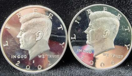 (2) Kennedy Half Dollar, 2000 and 2006
