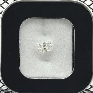 1.00 Carat Cushion Modified Brilliant Lab-Grown Diamond, E Color, VS2 Clarity
