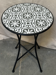 Small Roundtable W/ Removable Top / 24&rdquo; L x 24&rdquo; W x 30&rdquo; H