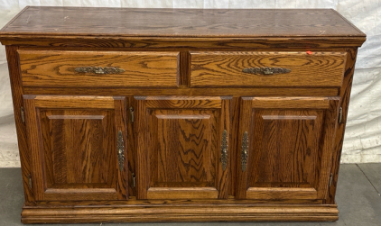 Cabinet H 2&rsquo; 8&rdquo; L 1&rsquo; 4&rdquo; W 4&rsquo; 4&rdquo;