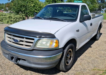 2002 FORD F-150 - TOOLBOX!