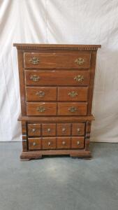 Gorgeous Dresser 57.5"x38"x15.5"