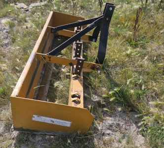 OFFSITE - 6' Box Blade Tractor Attachment
