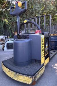 Hyster B60Z Electric Pallet Jack, 6,000 lbs Capacity, 24V, Serial A230N03529B
