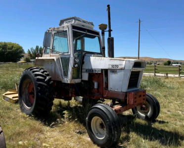 OFFSITE - 1974-78 Case 1070 " Power White" Farm Tractor