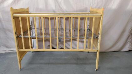 Vintage Wooden Baby Crib 54"x42"x30"