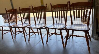Set of 5 Wooden Chairs H 3&rsquo; 1&rdquo; W 1&rsquo; 6&rdquo; L 2&rsquo; 3&rdquo;
