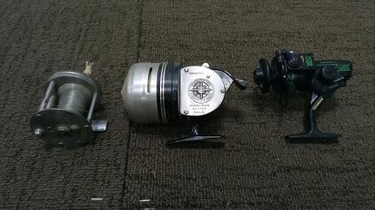 (3) Fishing Reels