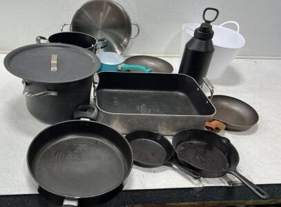 Assorted Cookware