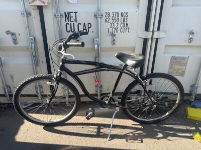 (1) 26&rdquo; Black Z Bike