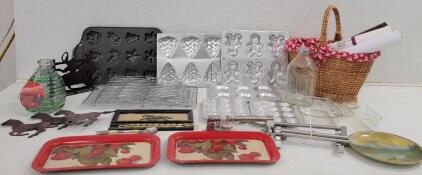 Home Decor and Baking Lot