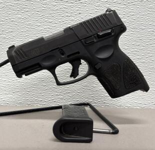 Taurus G3C 9mm Semi-Automatic Pistol, 12-Round Capacity