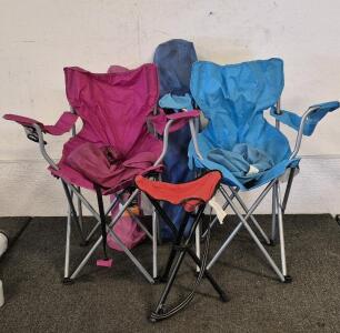 4 Camping Chairs(2 Pink, 2 Blue), Camping Side Table