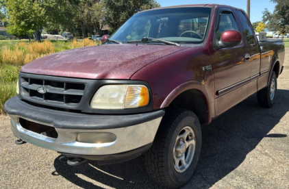 1997 FORD F-150 - 4X4!