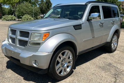 2011 DODGE NITRO - 4X4!