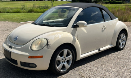 2006 VOLKSWAGE BETTLE - 116K MILES!