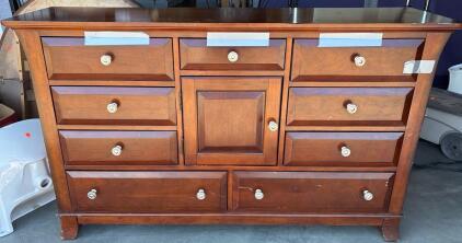 Wooden Dresser H 3&rsquo; 2&rdquo; W 5&rsquo; 4&rdquo; L 1&rsquo; 6&rdquo;