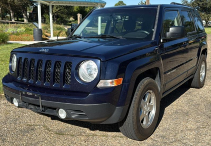 2016 JEEP PATRIOT - 4X4!