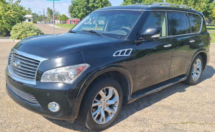 2011 INFINITI QX56 - 4X4 - DVD PLAYER!