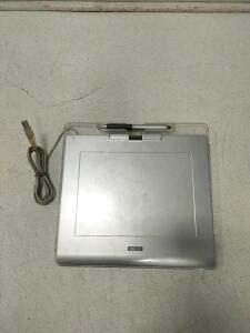 WACOM CTE-640 /S SILVER USB GRAPHICS DRAWING TABLET 6X8 W/ PEN
