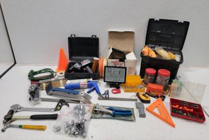 Tools Lot! (1) 500w Work Light (1) Corded Drill (2( Showerheads and more!