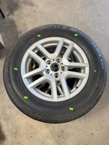 (2) Michelin MXV4 Plus 235/65 R 17 Radial XSE Tires