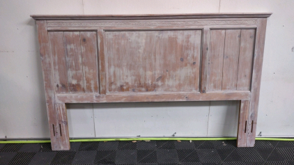 A King Size Head Board for Bed Frame