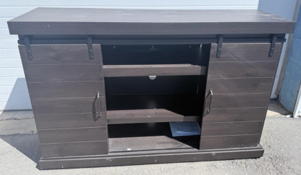 (1) Brown Wooden Farmhouse TV Stand 54&rdquo;Wx35&rdquo;Tx15.5&rdquo;D