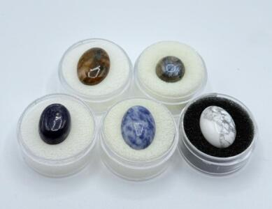 (4) Gemstone Specimens