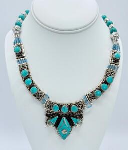 (1) Beautiful Large Turquoise Necklace