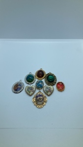 (9) Necklace Pendants