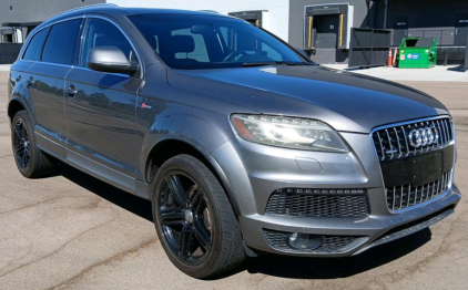 2011 AUDI Q7 - AWD!