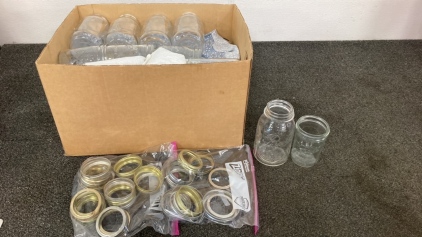 (30) Canning Jars With Lids