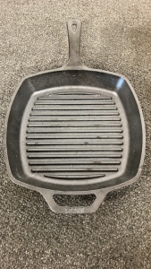 Lodge Cast Iron Ribbed Grill Pan