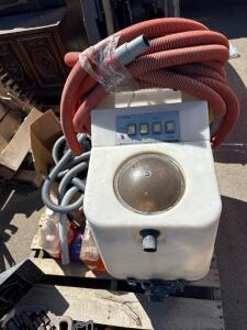 (1) Commerical-Grade Carpet Extractor/Carpet Cleaning Machine