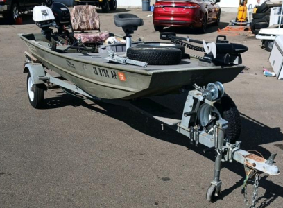 LOWE BOAT L12365 -
