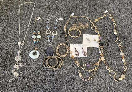 Lia Sophia Jewelry Beautiful Necklaces, Bracelets, And Earrings!