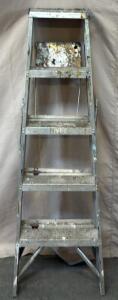 5&rsquo; Ladder