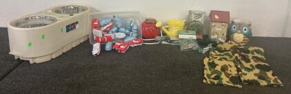 Philips F40TI/CW Plus Alto, Step Stools, Dual Feeder/ Water For Animals, Wax Warmer, Christmas Lights And More!!