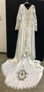 Vintage Wedding Dress With Headband Veil And Hoop Skirt