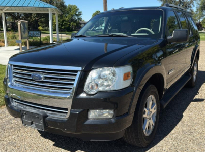 2007 FORD EXPLORER - 4X4!