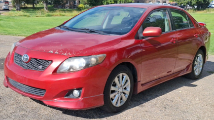 2009 TOYOTA COROLLA - SUNROOF!