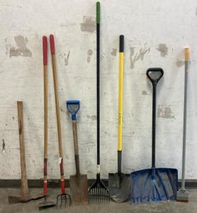 Shovel, Picaxe, Hoe, Razor Back Manure Fork, And So Much More!!