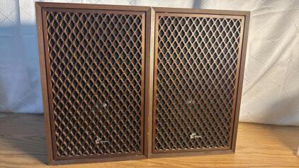 (2) Sansui SP-35A 2Way Speakers System