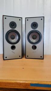 (2) Paradigm Monitor 7 v7 Floorstanding Loudspeaker